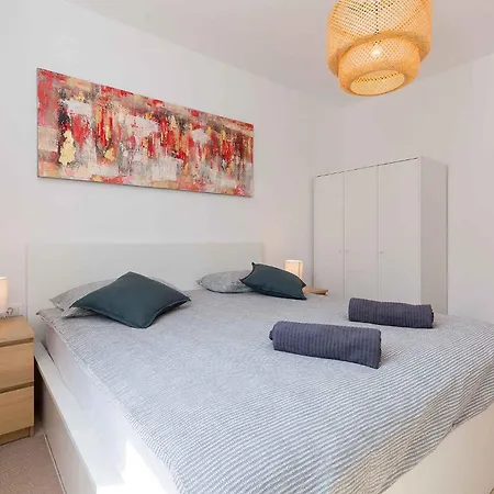 In Porec/istrien 31448 Holiday home